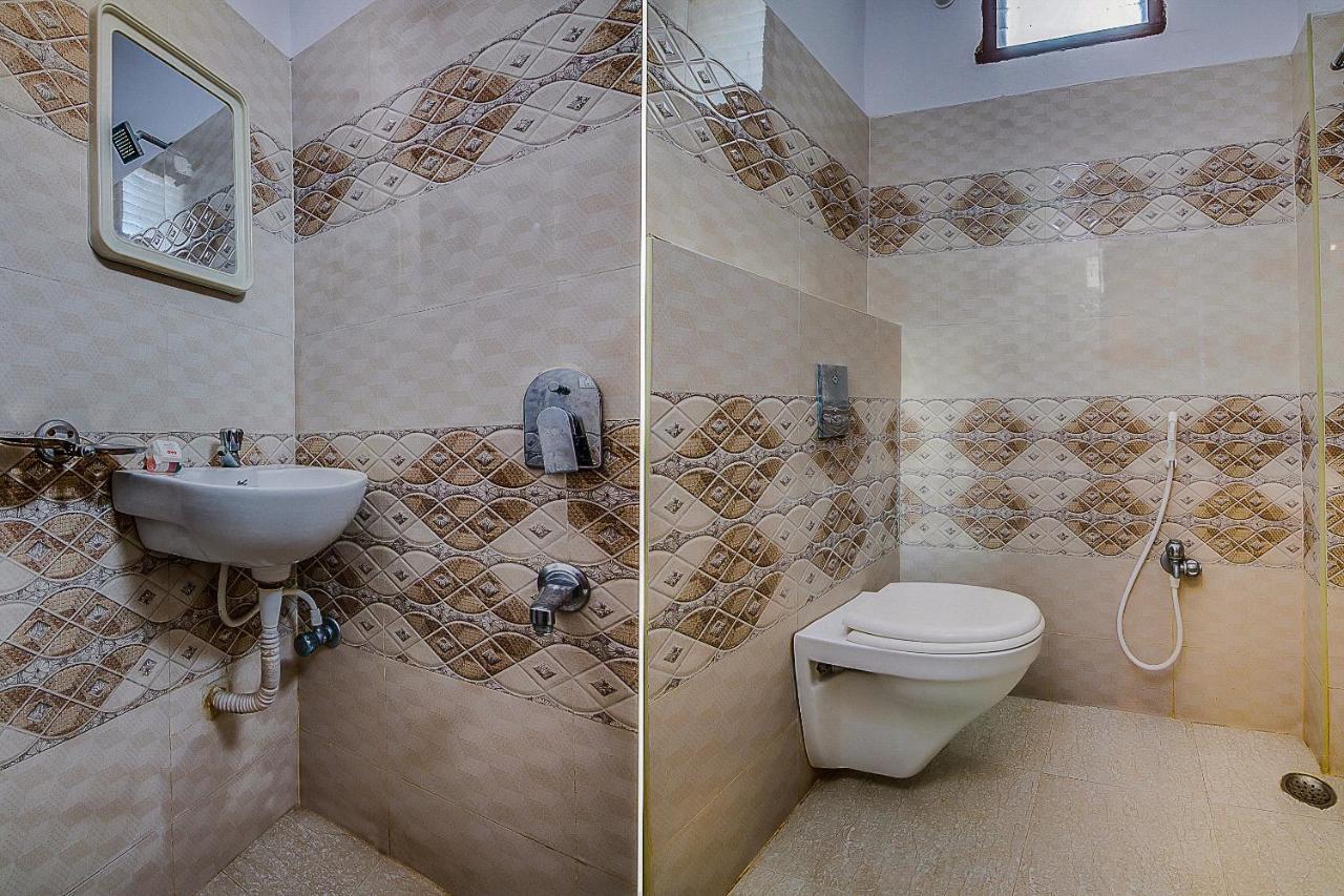 Oyo 8929 Stay Siddhartha Residency Jalāripeta Екстериор снимка